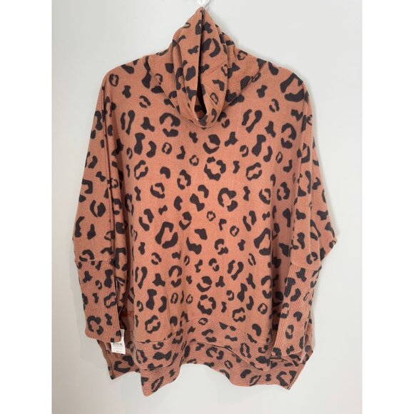 Simply Southern Leopard Turtle Neck Sweater, NWT one size fits most - Picture 1 of 13